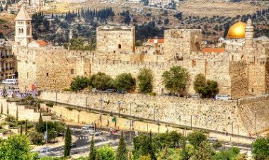 Israel's Gradual Return to Normalcy