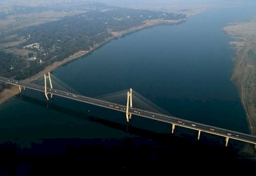 Uttar Pradesh Tourism Department Approves ₹11.22 Crore for installation of facade lighting on Naini Bridge